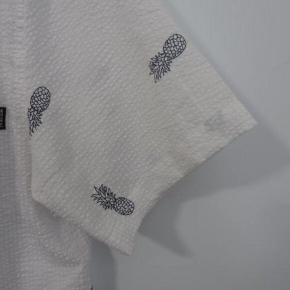 Molokai Seersucker White and Navy Blue Pineapple Button Down Shirt - Picture 4 of 12